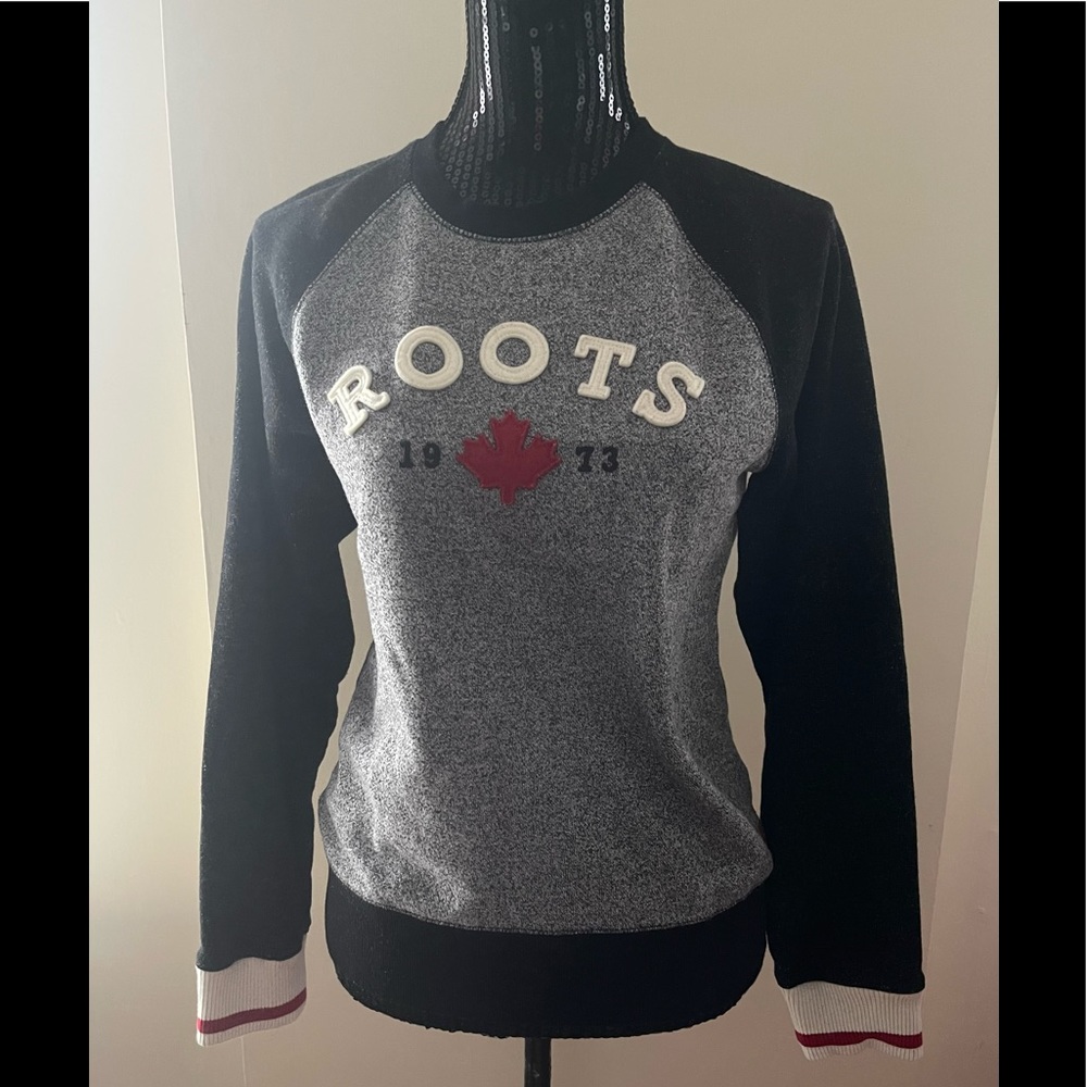 Roots Canada Cabin Sweatshirt Size Small